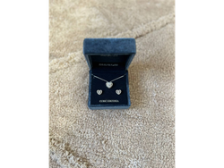 SET DE CADENA PLATEADA CON DIJE CORAZON + ARITOS