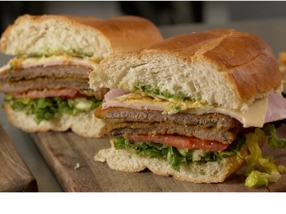 Sand. Mila + Papas + Coca 500 ml