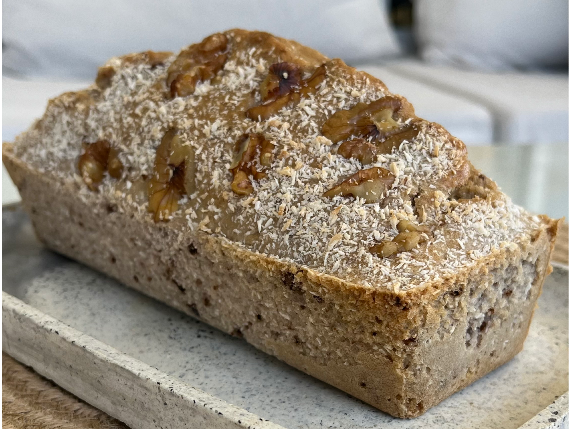 Budín keto sin azúcar con nueces