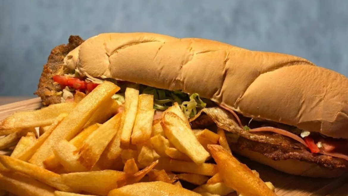 SÁNDWICH DE MILANESA