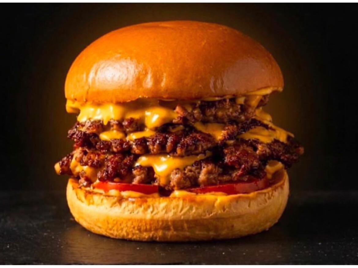 2 HAMBURGUESAS DOBLES + PAPAS