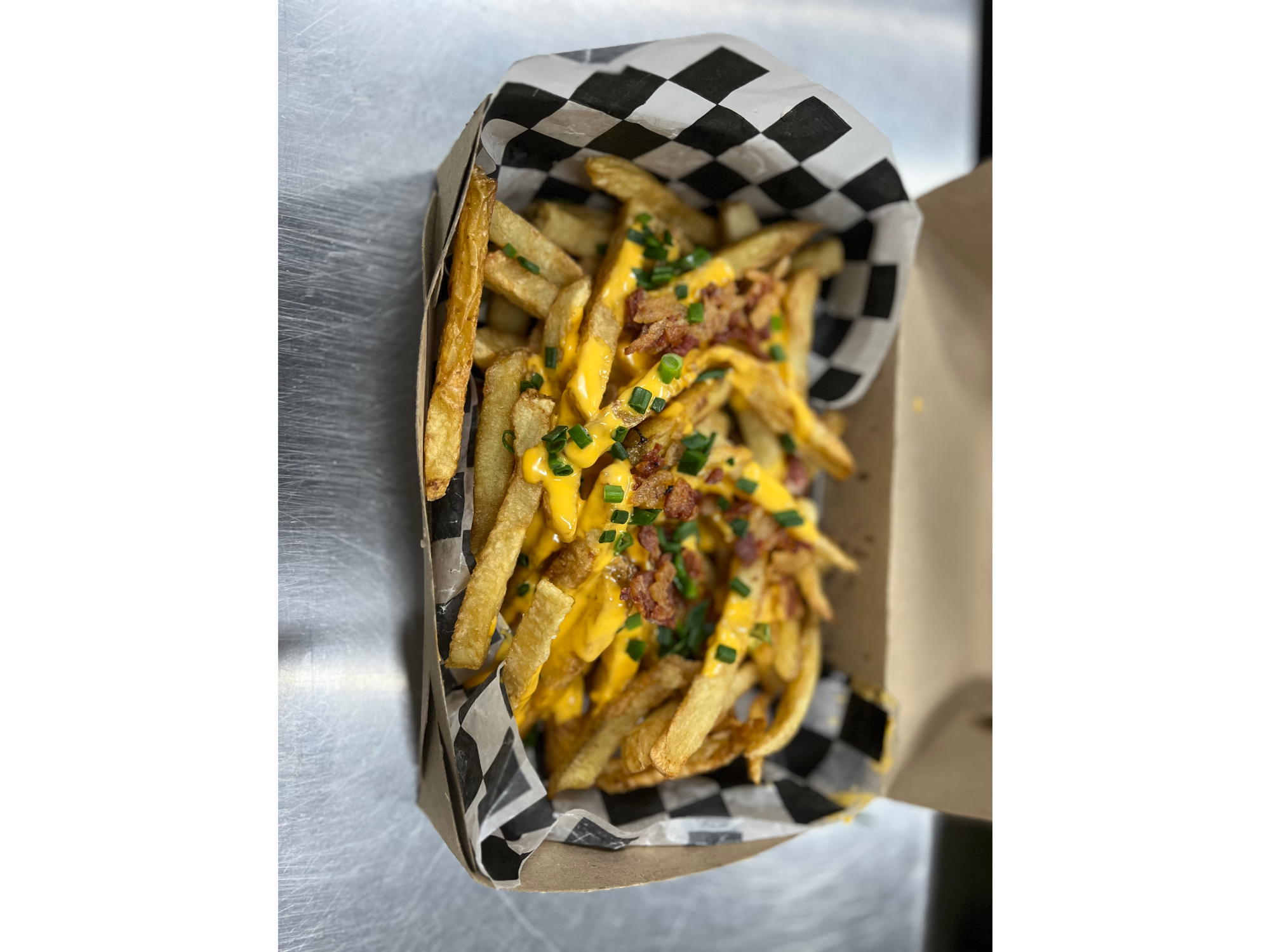 PAPAS CON CHEDDAR Y BACON