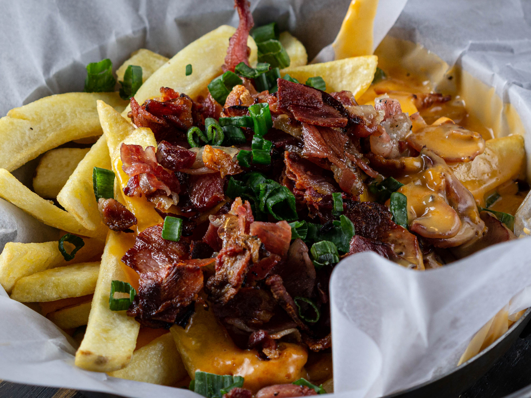 Con Cheddar, Bacon y Verdeo