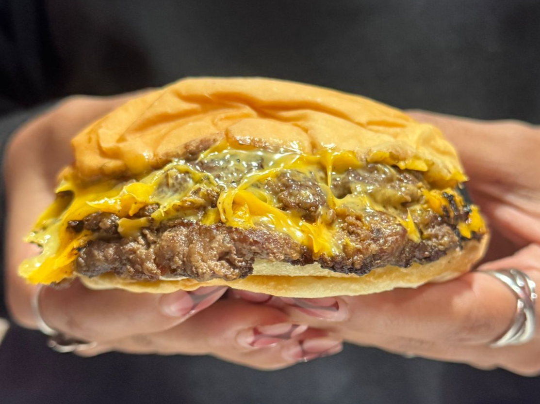CHEESE BURGER