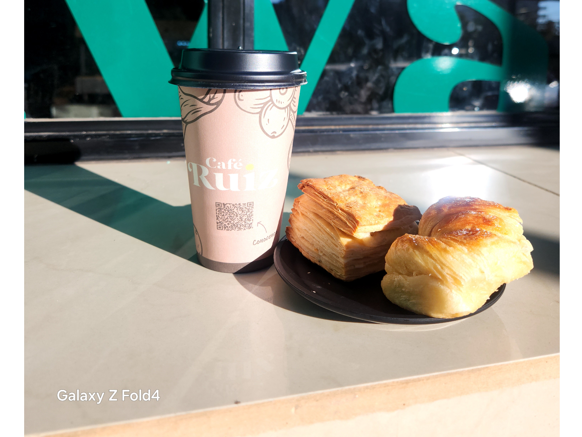 INFUSION GRANDE + 1 BIZCOCHO Y 1 1/2 LUNA