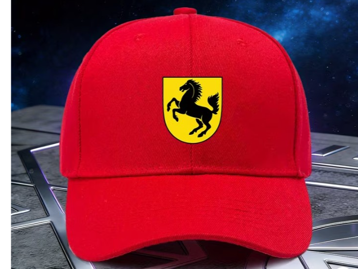 Gorra roja logo Ferrari estampada