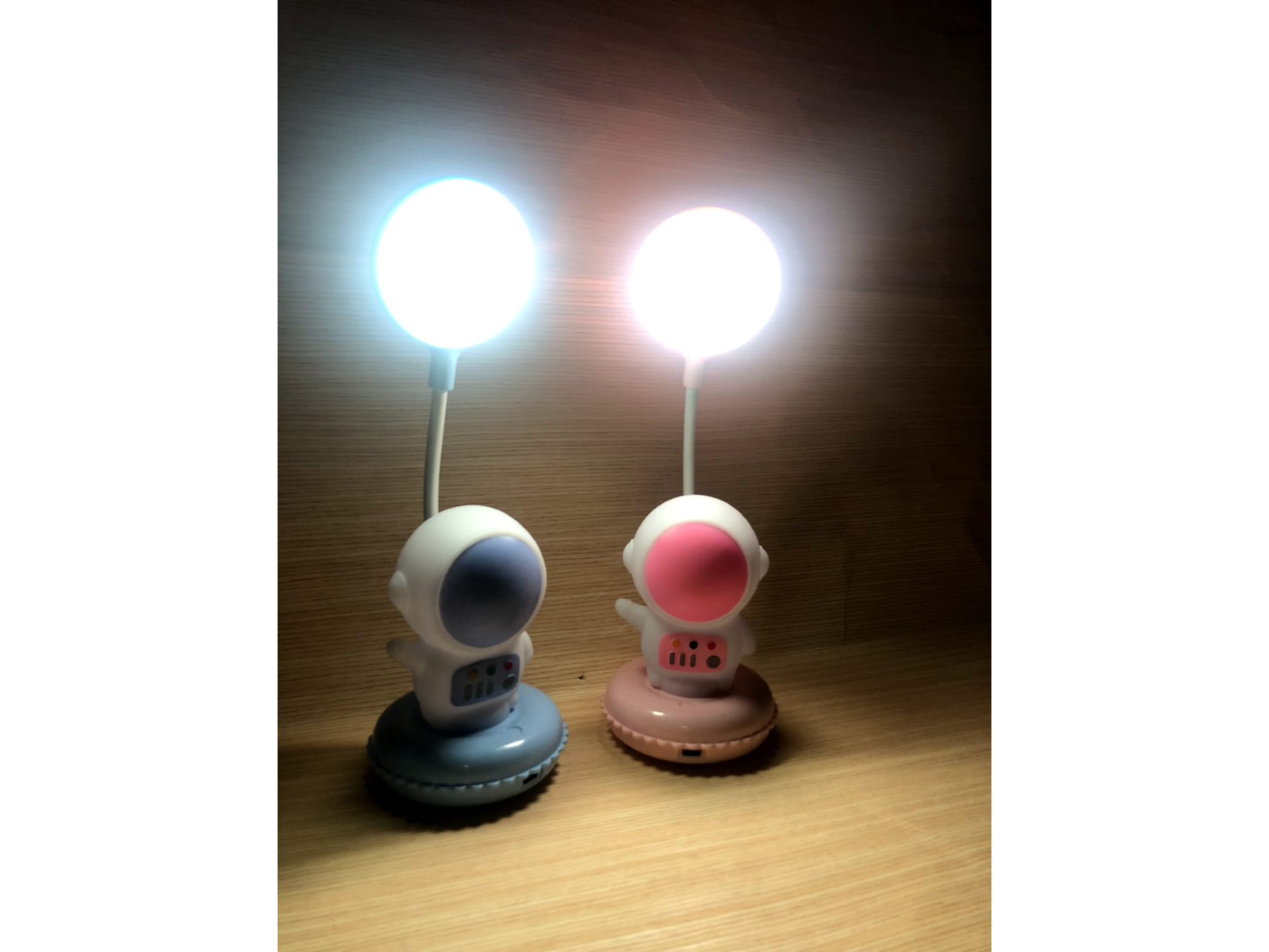 LAMPARA LED ASTRONAUTA