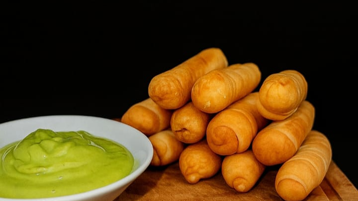 Tequeños y Salsas