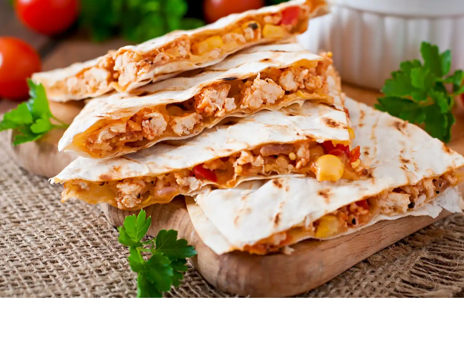 Quesadilla de Pollo (opcional con ensalada!)