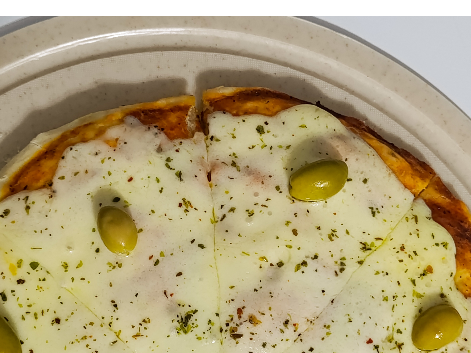 Media pizza muzza