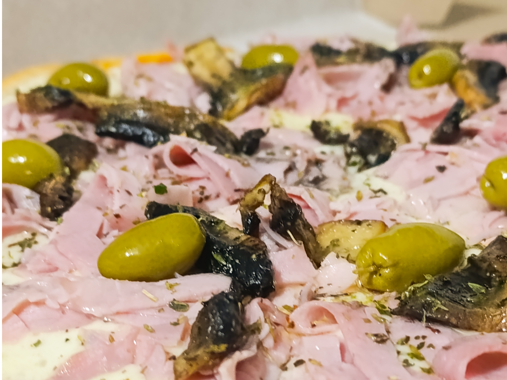 Media caprichosa
