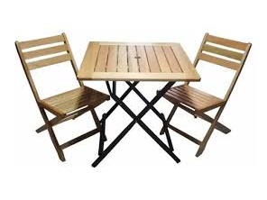 MESA DE JARDIN Y 2 SILLAS