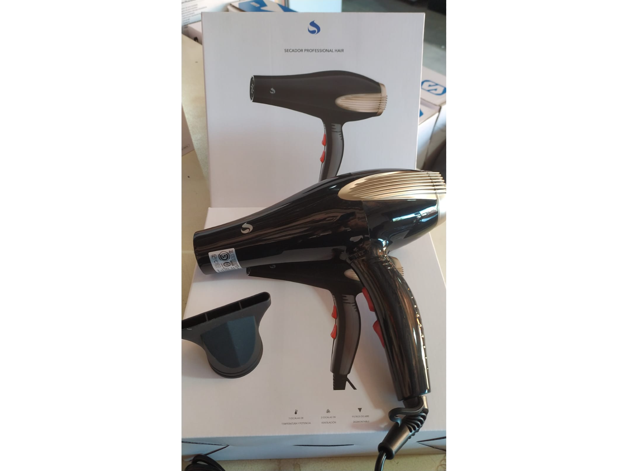 SECADOR PROFESSIONAL HAIR SUONO - 1600 WATTS