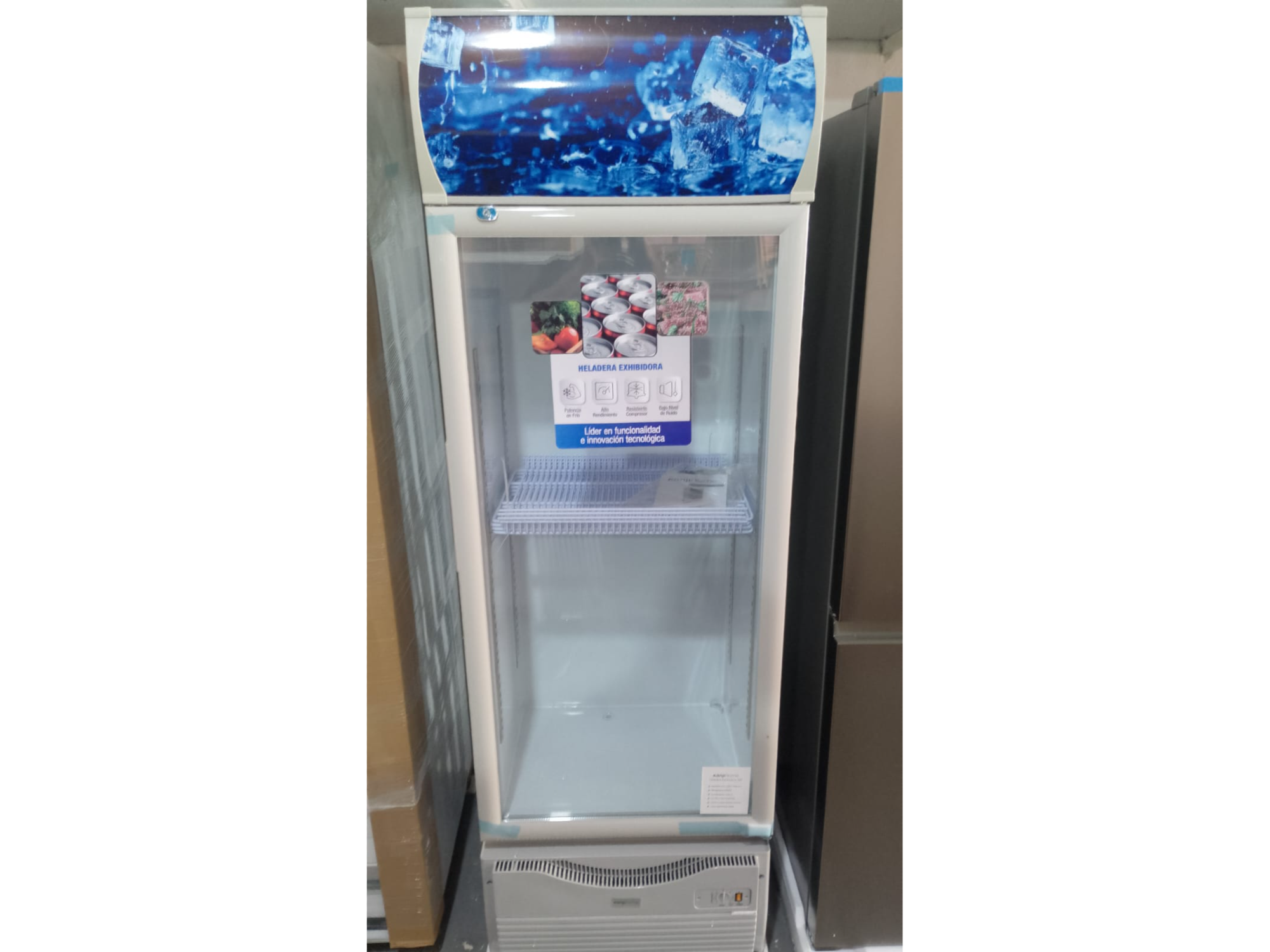 Heladera exhibidora kanji