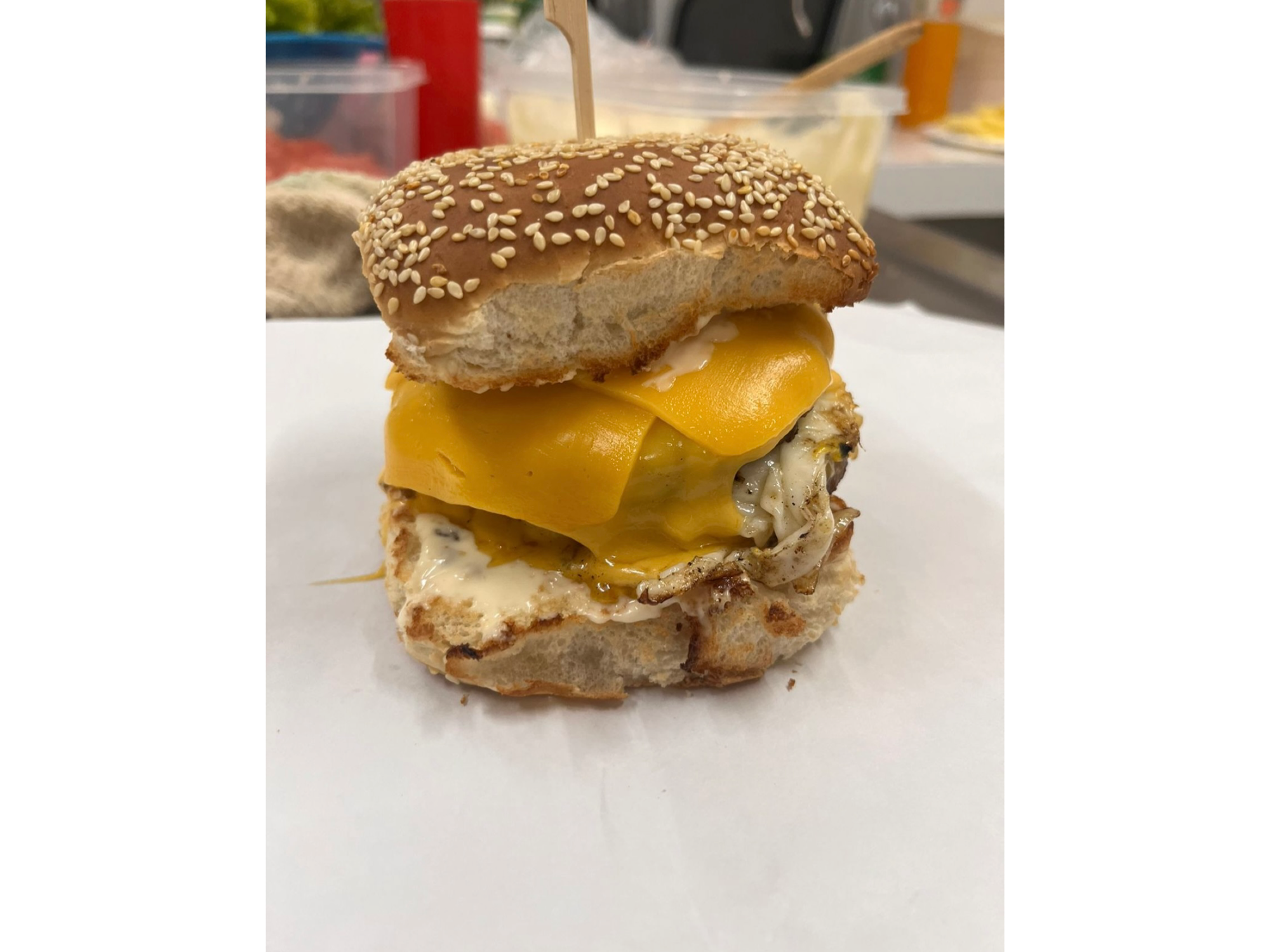 Hamburguesa tony (incluye papas)