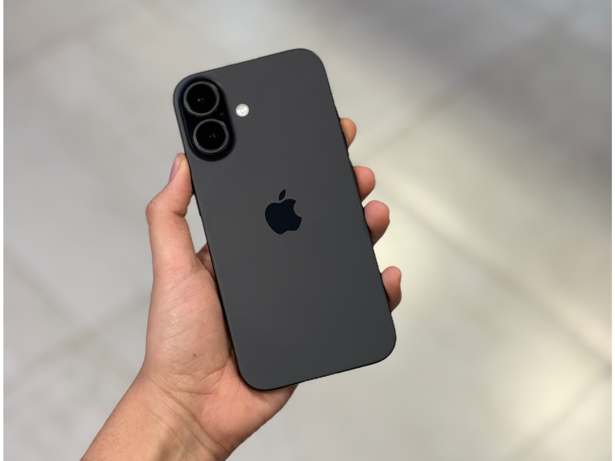 IPHONE 16 CON CAJA