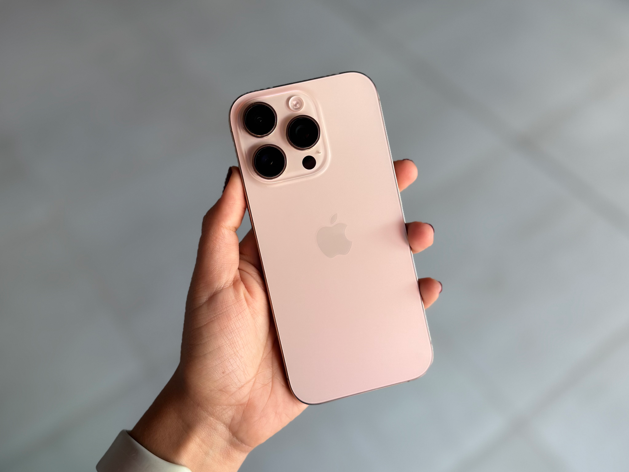 IPHONE 16 PRO