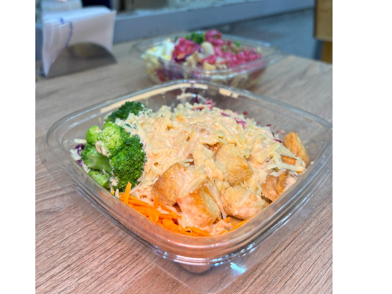 Ensalada chica + bebida