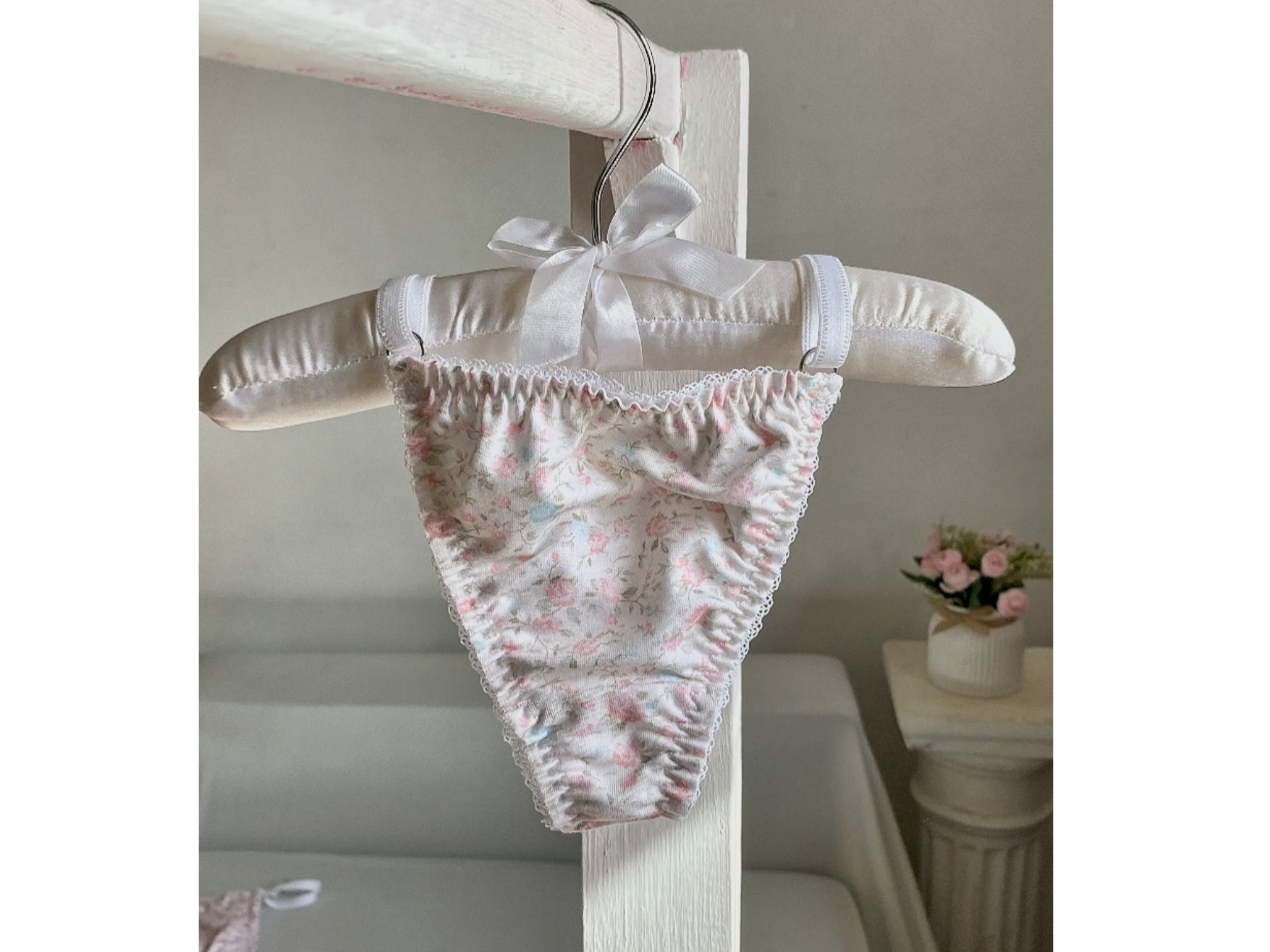 Tanga less "Dontella blanca" 🦢