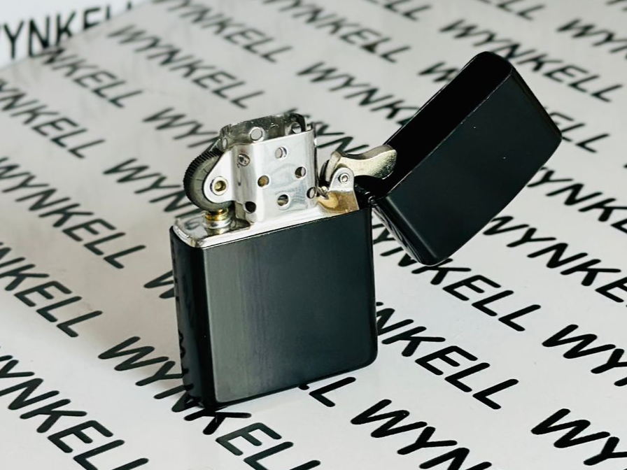 Simil Zippo
