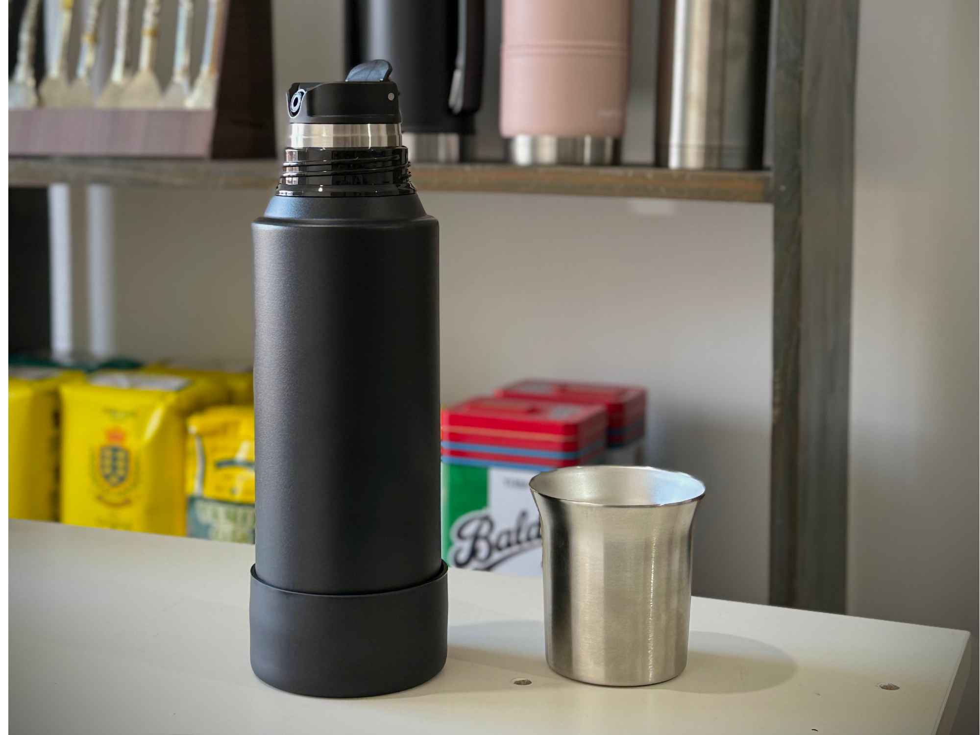 Termo System 1L, sin manija y cubre base de goma