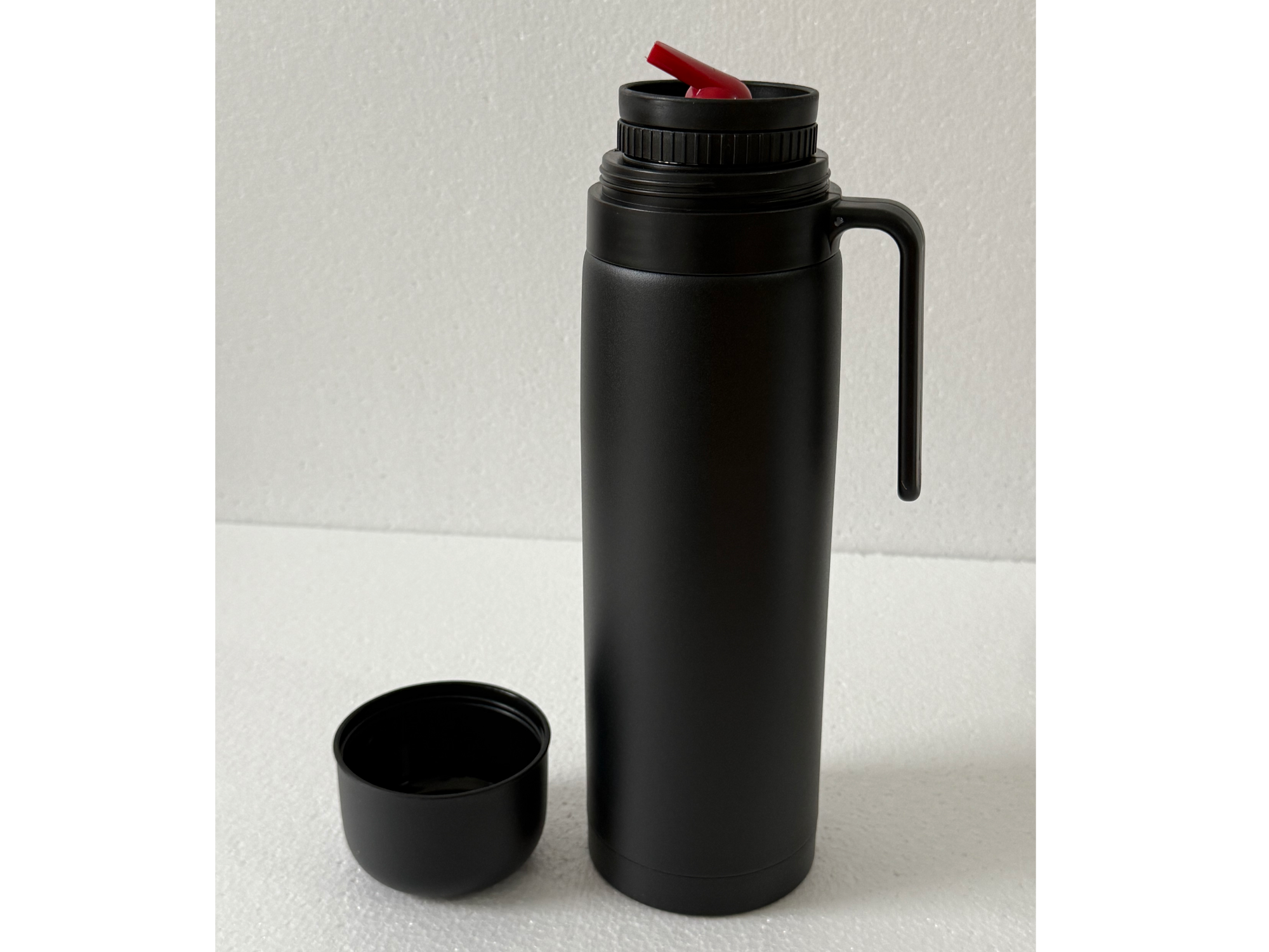 Termo media manija color negro 1L