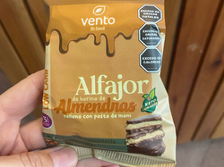 ALFAJOR KETO CON PASTA DE MANI