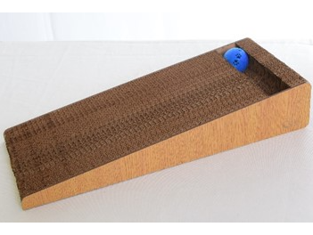 Pinopack Rascador Rampa con Pelota