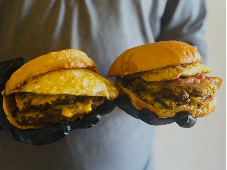 4 Burger Doble + Pepsi 2L