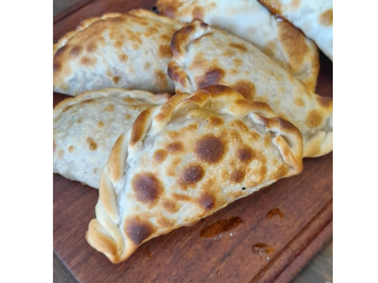 Empanada Criolla Salada