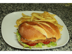 2 SANDWICHES DE MILA CON PAPAS