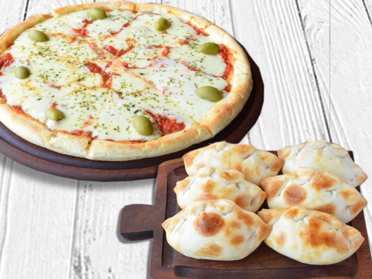 Muzza + 6 empanadas no a eleccion las empanadas