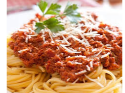 Fideos tallarines con salsa a elección