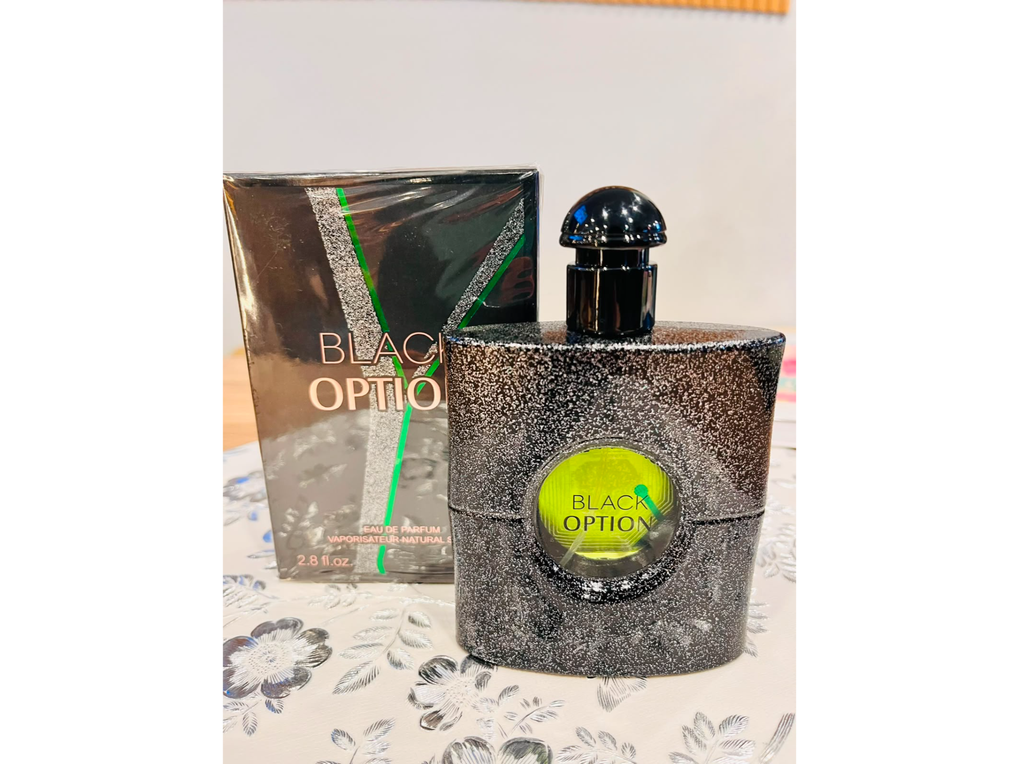Black Option Eau de Parfum