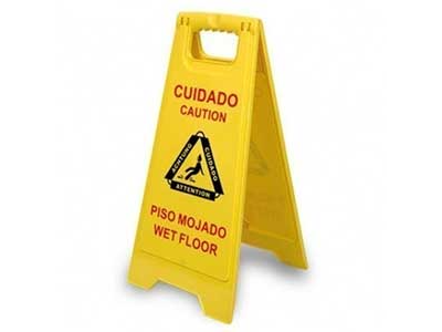 CARTEL SEÑALADOR Peligro piso mojado
