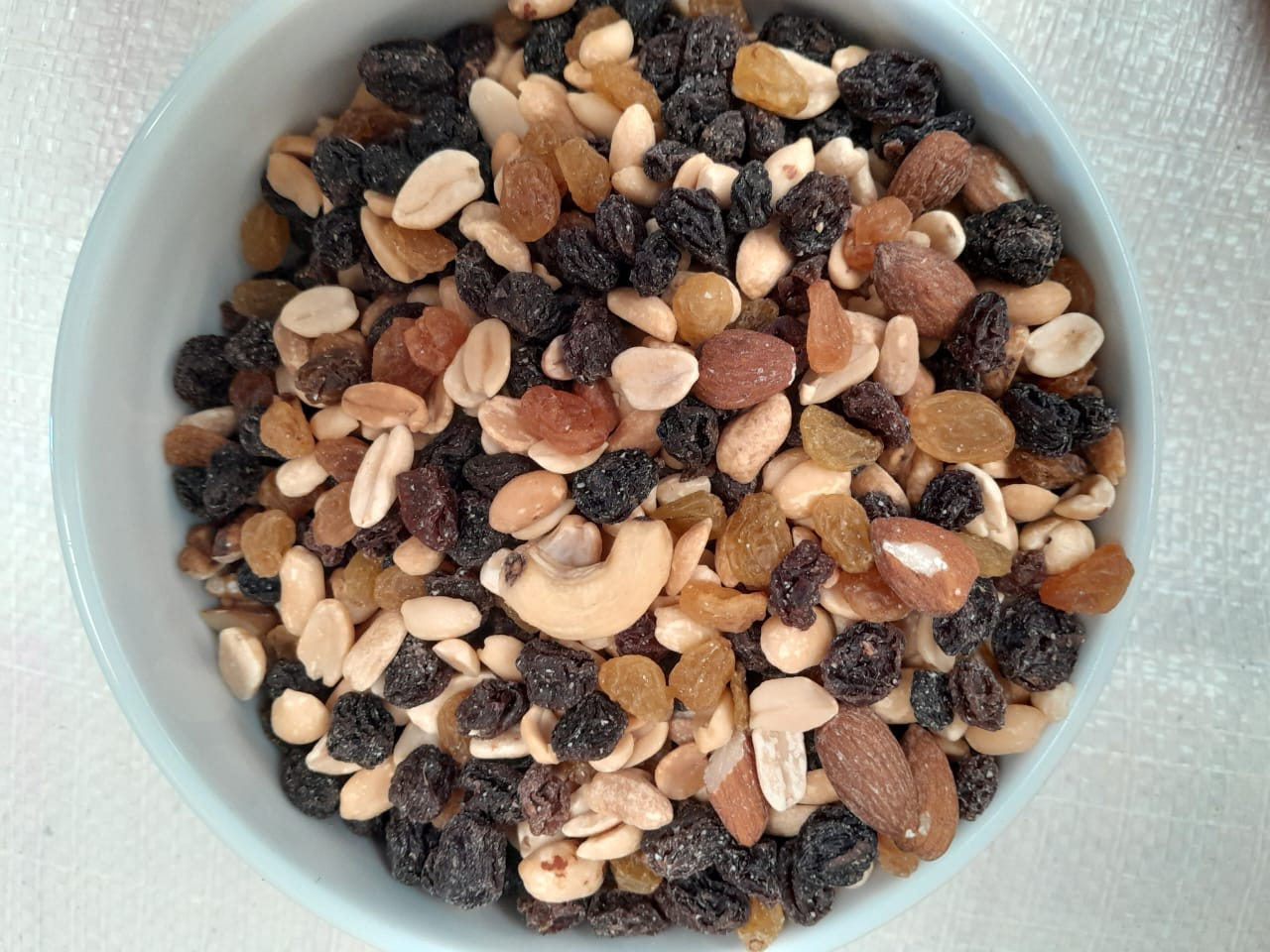 Mix Común: Pasas rubias y Negras, Almendras, Nueces, Maní y Cajú (a GRANEL)