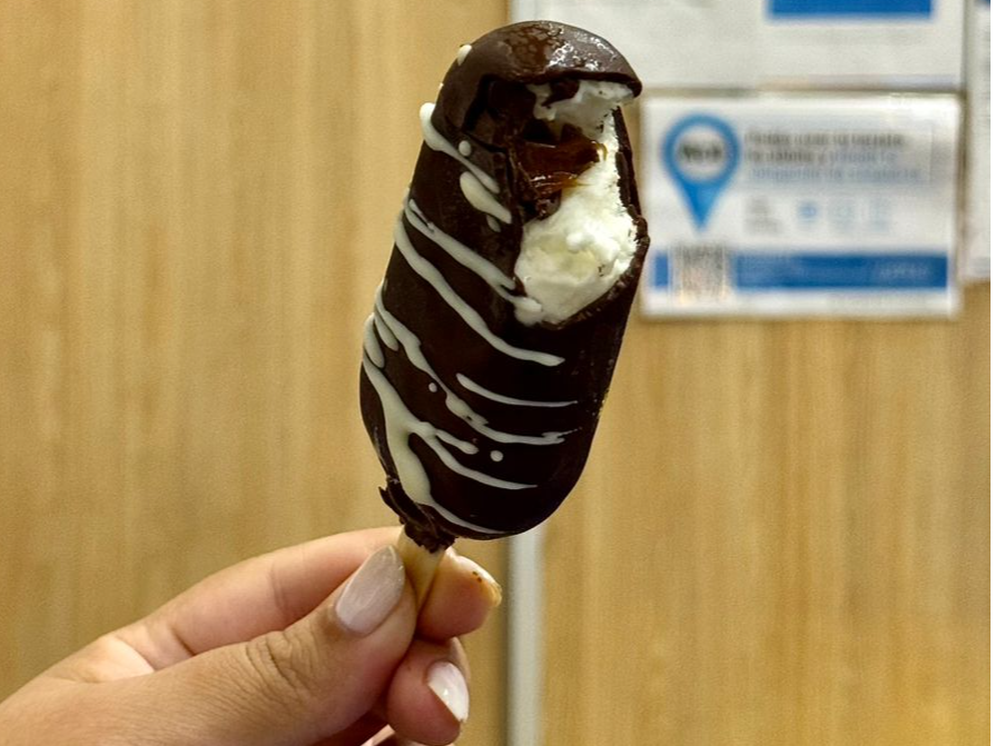 NUEVA PALETA BOMBOM        (stock super limitado)