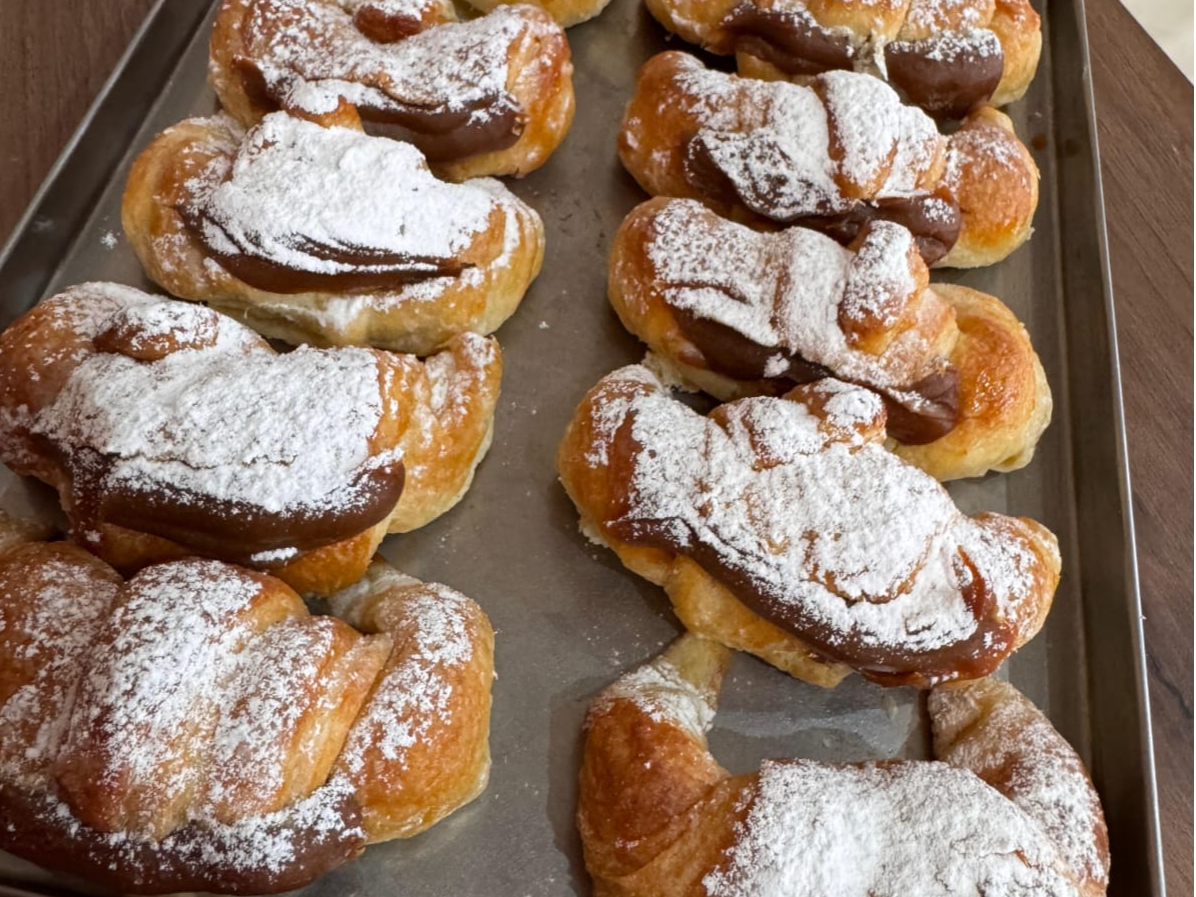 Medialuna con dulce de leche