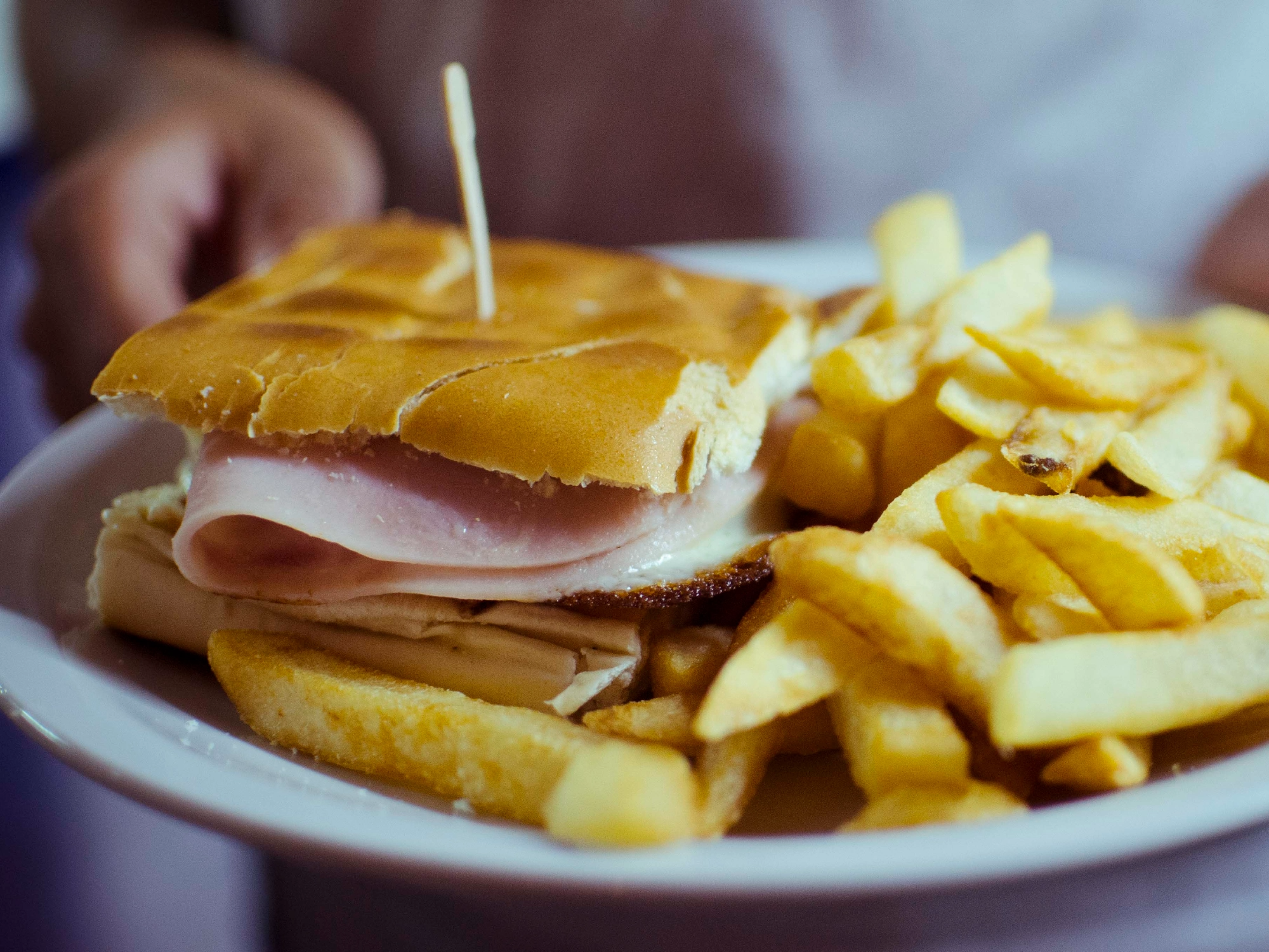 SANDWICH DE MILANESA