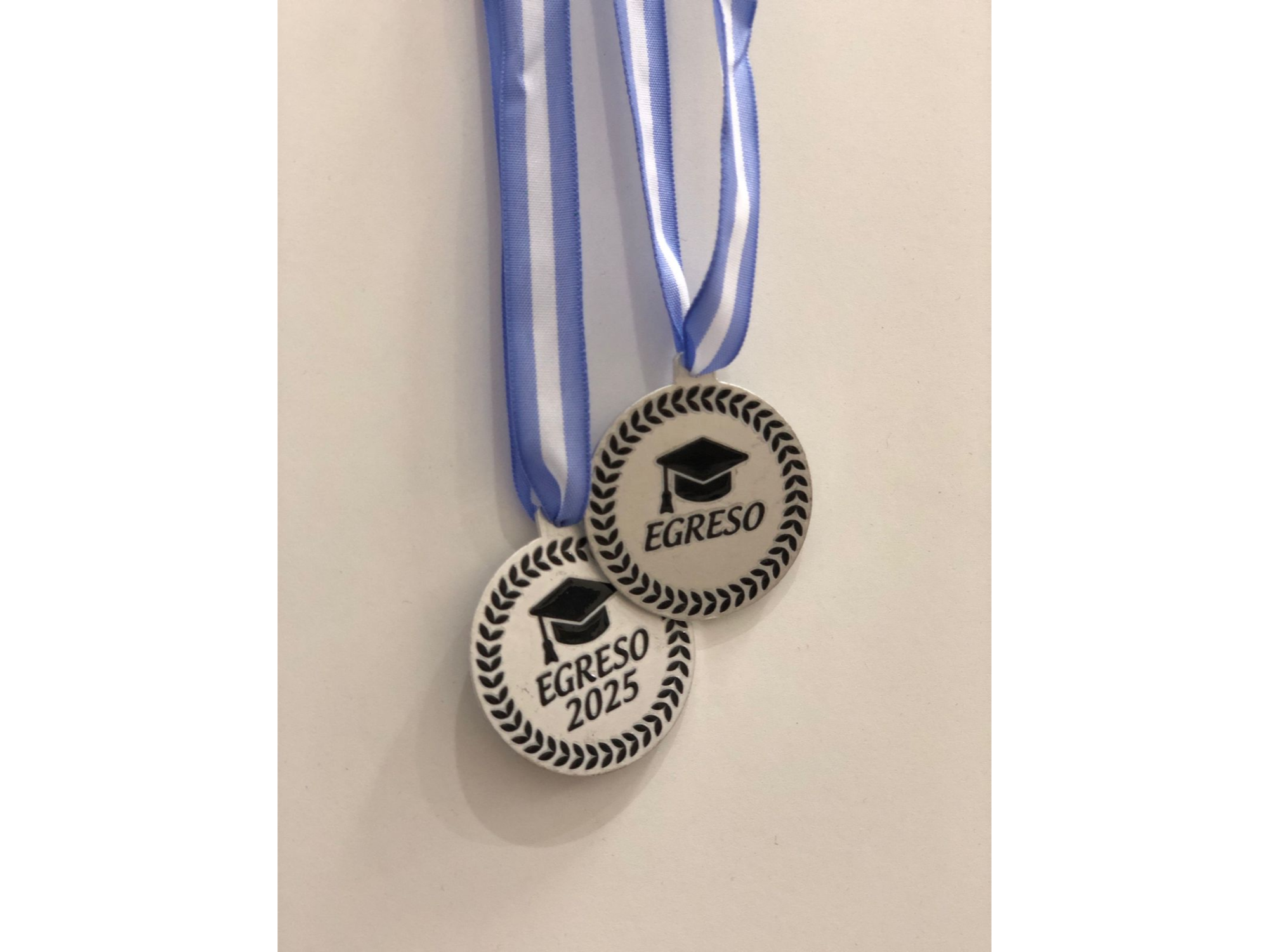 MEDALLA EGRESO UV