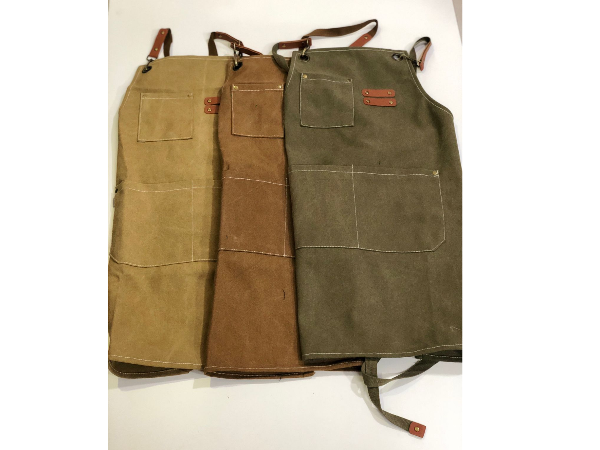 DELANTAL GABARDINA NEW