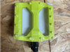 Pedales Stunt Plataforma Plastico 9/16 Color Verde