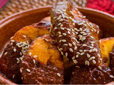 Plátanos en Mole