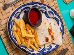 Sincronizaditas de Jamón con Queso y Papas a la Francesa