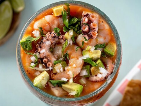 Coctel Mixto, Camarón, Caracol y Pulpo