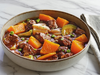 5. Cazuela de carne vacuna con verduras.