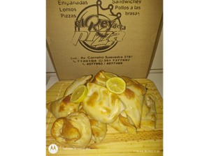DOCENA DE EMPANADAS de El rey de la pizza