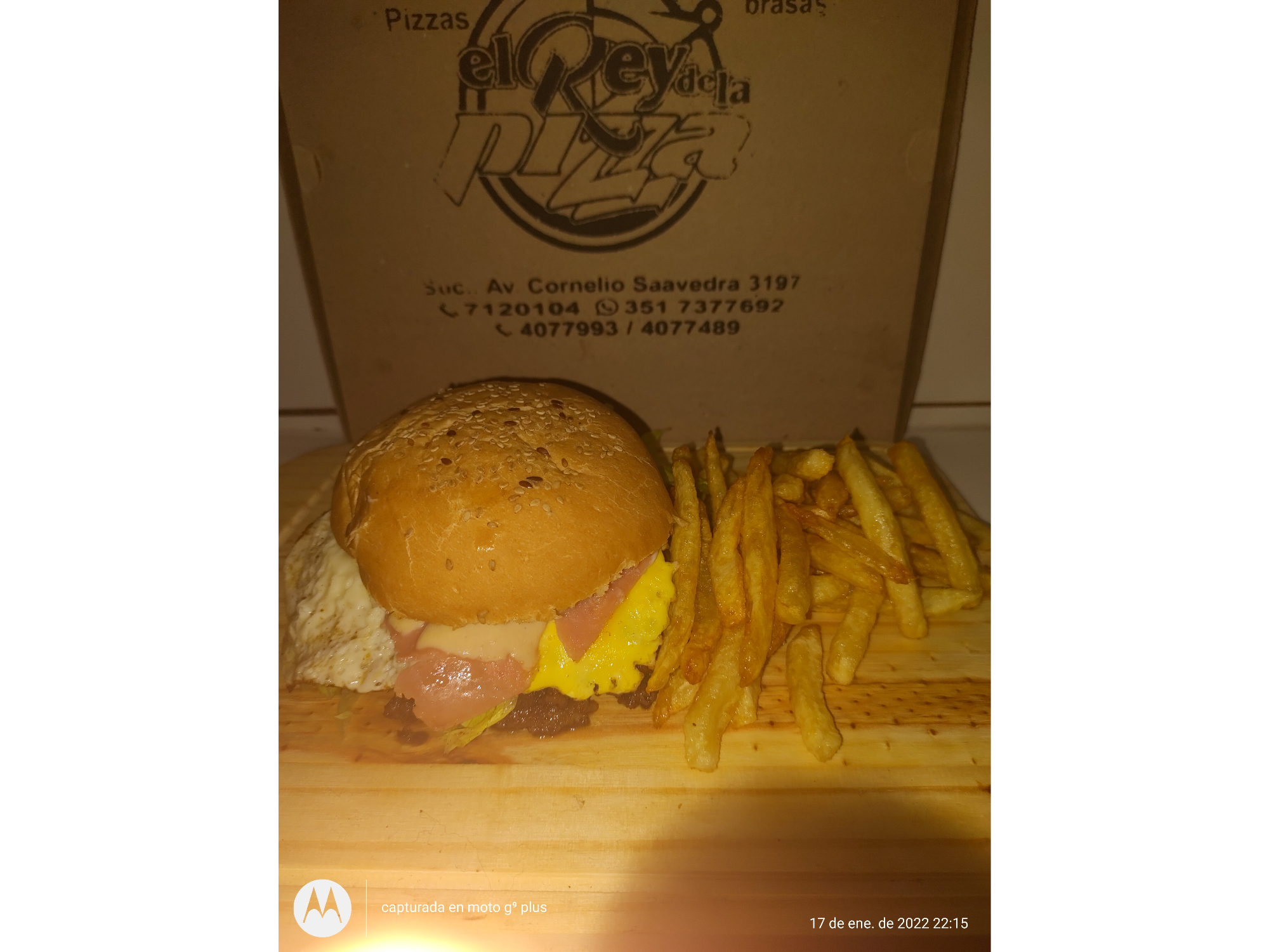 2 HAMBURGUESAS COMPLETAS CON PAPAS FRITAS