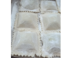 RAVIOLES DE JAMON Y QUESO X 500 GRS