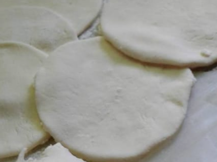 TAPAS DE EMPANADAS × 12 UNI